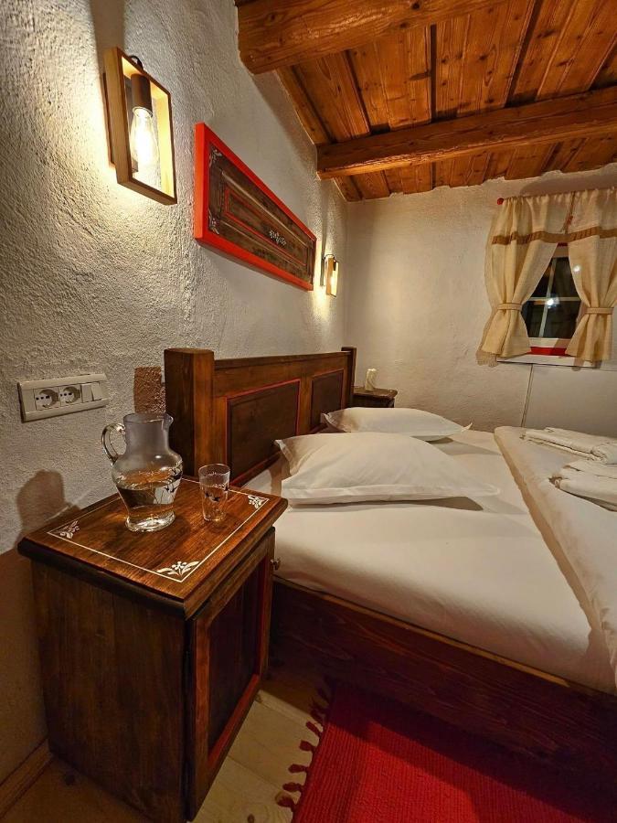 הוילה Fantanele  The Hut Retreat מראה חיצוני תמונה