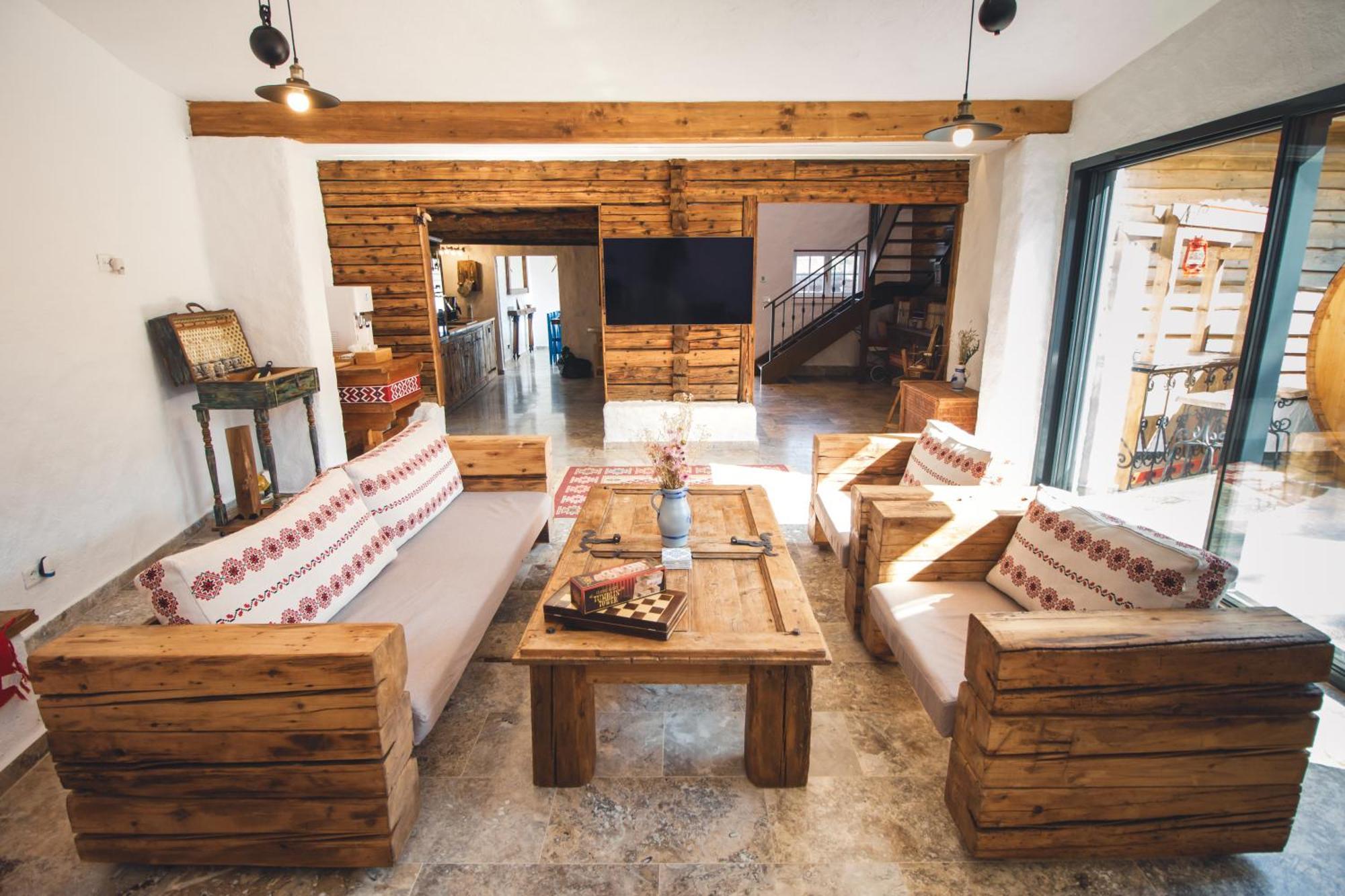 הוילה Fantanele  The Hut Retreat מראה חיצוני תמונה